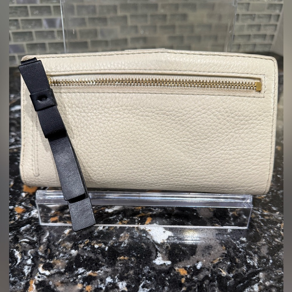 Kate Spade Cream Pebbled Wallet - Picture 2 of 5